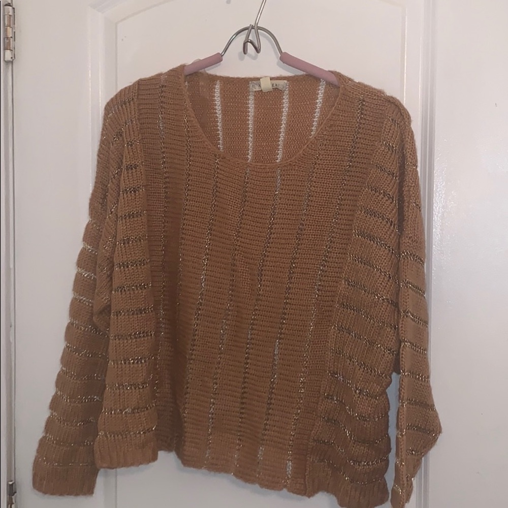 Dusty tan/rose Sweater with Gold Chain Design